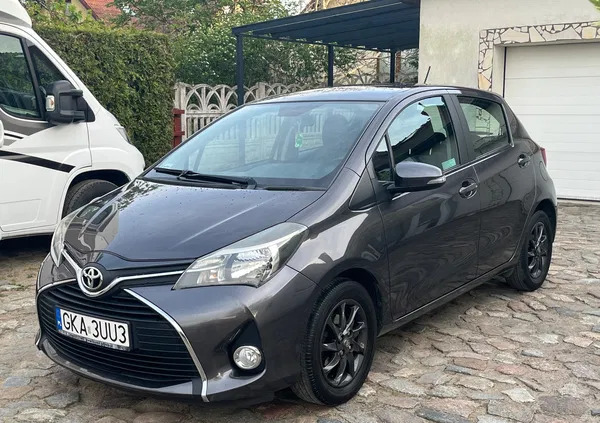 toyota Toyota Yaris cena 42990 przebieg: 91000, rok produkcji 2014 z Kartuzy